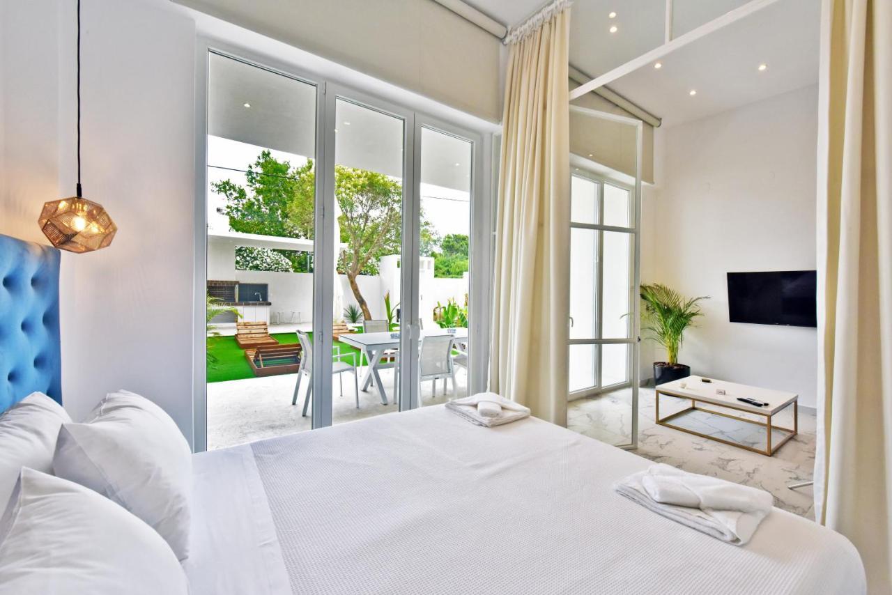 4 Elements Seaside Luxury Suites By Rentalspro Services Nea Moudania Halkidiki Εξωτερικό φωτογραφία