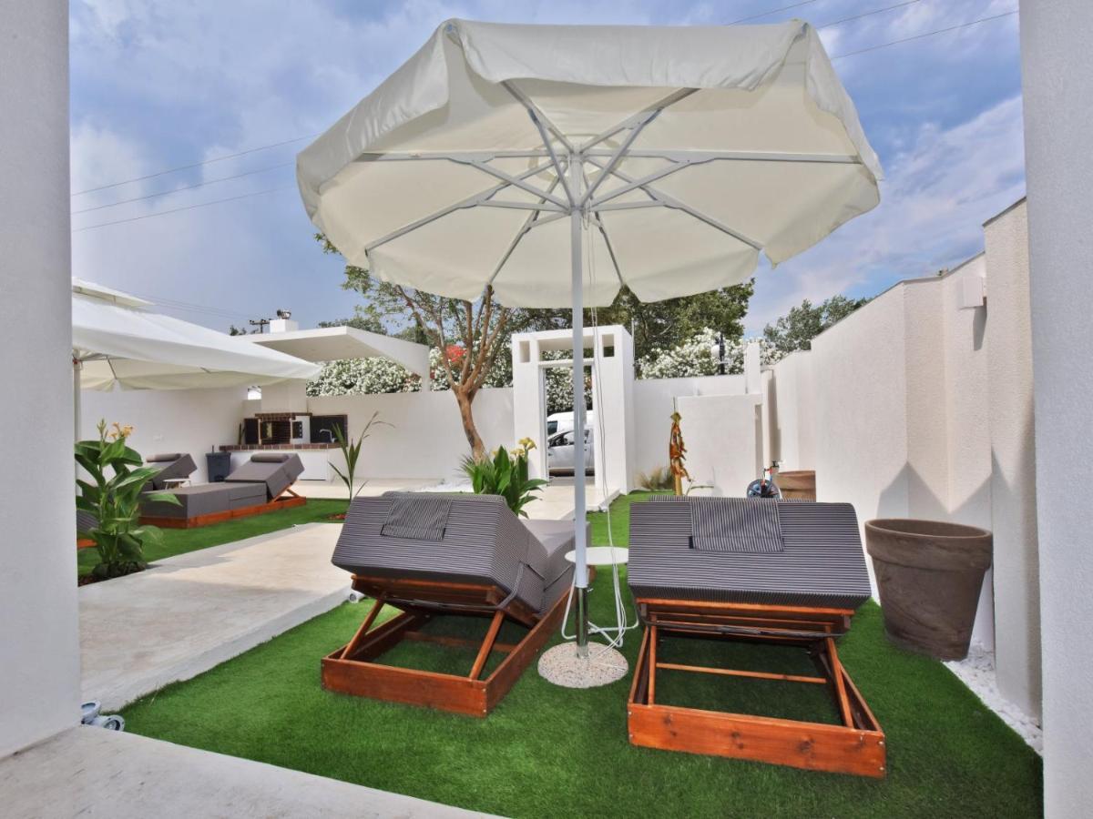 4 Elements Seaside Luxury Suites By Rentalspro Services Nea Moudania Halkidiki Εξωτερικό φωτογραφία