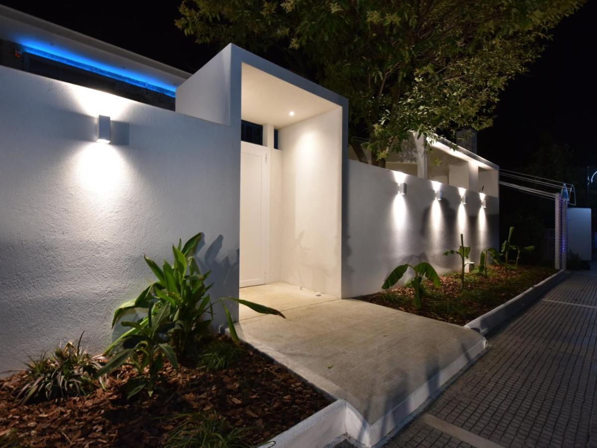 4 Elements Seaside Luxury Suites By Rentalspro Services Nea Moudania Halkidiki Εξωτερικό φωτογραφία
